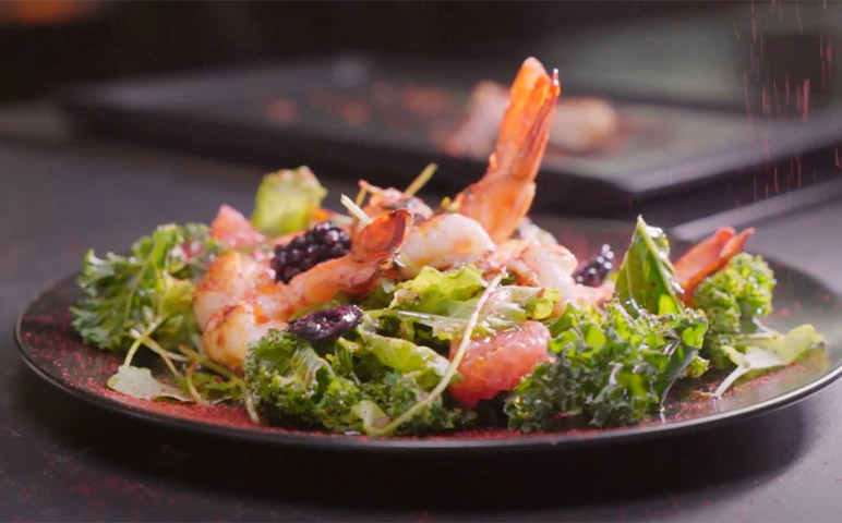 Креветки с грейпфрутом и соусом умебоши